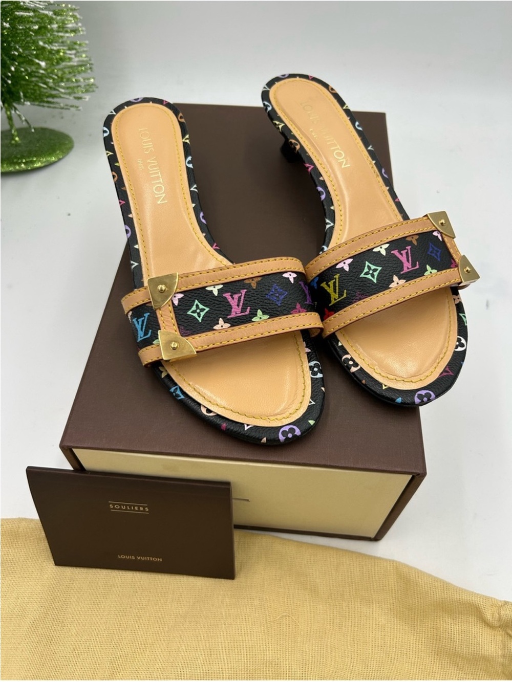 Women’s Louis Vuitton monogram slide kitten heel size 39.5 made in Italy
